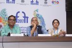 Satish Kaushik, Sudhir Mishra, Neena Gupta At IFFI 17 on 23rd Nov 2017 (4)_5a16f3473b257.JPG