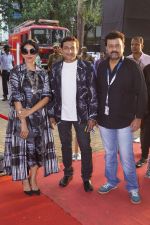 Sonali Kulkarni with Kaccha Limbu Team At Screening Of Film Kachcha Limbu At IFFI on 24th Nov 2017 (36)_5a182d5f52ae0.JPG
