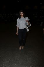 Prachi Desai Spotted At Airport on 1st Dec 2017 (1)_5a221a35080fd.JPG