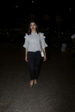Prachi Desai Spotted At Airport on 1st Dec 2017 (7)_5a221a39692e5.JPG