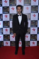 Rajkummar Rao at the Red Carpet of Star Screen Awards in Mumbai on 3rd Dec 2017 (143)_5a24cf605611f.JPG