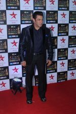 Salman Khan at the Red Carpet of Star Screen Awards in Mumbai on 3rd Dec 2017 (231)_5a24cfbae593d.JPG