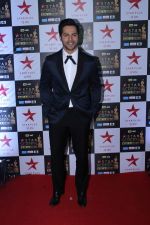 Varun Dhawan at the Red Carpet of Star Screen Awards in Mumbai on 3rd Dec 2017 (237)_5a24d07e56dd5.JPG