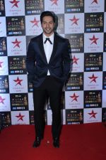 Varun Dhawan at the Red Carpet of Star Screen Awards in Mumbai on 3rd Dec 2017 (238)_5a24d07ee5a0e.JPG