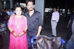 Bharti Singh and Harsh Limbachiyaa spotted in Mumbai After Marriage on 6th Dec 2017 (73)_5a281da38f1eb.JPG