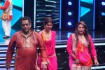 Geeta Kapoor, Shilpa Shetty on the sets of Super Dancer Chapter 2 on 11th Dec 2017 (427)_5a2f65786c8d3.JPG