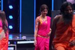 Shilpa Shetty on the sets of Super Dancer Chapter 2 on 11th Dec 2017 (471)_5a2f65b0727df.JPG