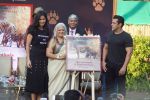 Katrina Kaif, Salman Khan at the Launch Of Bina Kak_s Book Silent Sentinels Of Ranthambhore on 13th Dec 2017 (202)_5a32388690176.JPG