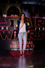 Sonali Bendre at the Red Carpet Premiere Of 2017_s Most Awaited Hollywood Film Disney Star War on 13th Dec 2017 (20)_5a32422bc5956.jpg