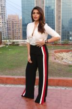 Shama Sikander at Pre Christmas Special Interview on 15th Dec 2017 (9)_5a35146068015.JPG