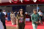 Alia Bhatt At Narsee Monjee Educational Trust Sports Meet For Special Children on 18th Dec 2017 (45)_5a38be56af133.JPG