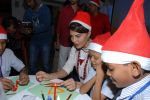 Jacqueline Fernandez Celebrate Christmas With Rpg Foundation Children _Pehlay Akshar_ Initiative on 25th Dec 2017 (17)_5a41ea5a07620.jpg