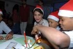 Jacqueline Fernandez Celebrate Christmas With Rpg Foundation Children _Pehlay Akshar_ Initiative on 25th Dec 2017 (18)_5a41ea64142c5.jpg