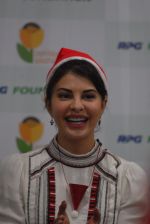 Jacqueline Fernandez Celebrate Christmas With Rpg Foundation Children _Pehlay Akshar_ Initiative on 25th Dec 2017 (32)_5a41ead04a122.jpg