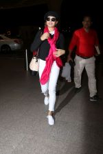 Jacqueline Fernandez Spotted At Airport on 25th Dec 2017(31)_5a41f35231009.JPG