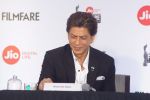 Shah Rukh Khan at 63rd Jio Filmfare Awards 2018 Press Conference on 26th Dec 2017 (127)_5a4331607ab76.JPG