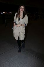 Shama Sikander Spotted At Airport on 29th Dec 2017 (11)_5a471aabd5ebb.JPG