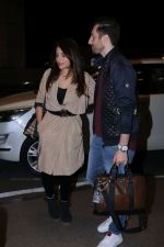 Shama Sikander Spotted At Airport on 29th Dec 2017 (3)_5a471a28858df.JPG