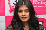 Heba Patel launch B New Mobile store at Chirala on 31st Dec 2017 (38)_5a4b27c8b506a.JPG