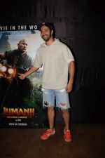 Varun Dhawan At Special Screening Of Film Jumanji Welcome To The Jungle on 4th Jan 2018 (33)_5a4f398011023.JPG