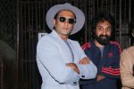 Ranveer Singh Records For Gully Boy With Young Rappers At Purple Haze Studio In Bandra on 7th Jan 2018 (17)_5a53342639fa2.JPG