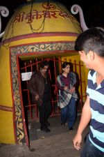 Shakti Kapoor & His Wife Shivangi Kolhapure Spotted At Juhu on 7th Jan 2018 (35)_5a53340191c38.JPG