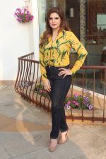 Zareen Khan Spotted Promoting Film 1921 on 6th Jan 2018