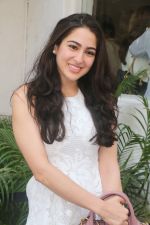 Sara Ali Khan at the Red Carpet of Kanta Motwani's Kromakay completing 17 years celebration on 21st Jan 2018