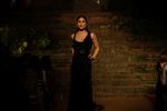 Kareena kapoor Khan showstopper For Designer Anamika Khanna At Lakme Fashion Week Finale 18 on 4th Feb 2018