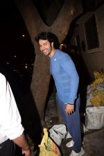 Varun Dhawan Spotted At Gym on 3rd Feb 2018 (5)_5a780bf69395a.JPG