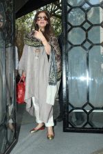 Dimple Kapadia spotted in korner house, bandra on 18th Feb 2018 (11)_5a8a82d08c314.JPG