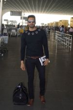  Upen Patel Travelling To Chennai For His Film Shooting on 1st March 2018 (3)_5a97f4a95df0e.JPG