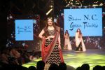 Deepshikha at Caring With Style Abu Jani Sandeep Khosla & Shaina NC Fashion Show To Raise Funds For Cancer Patient Aid Association (23)_5a9813f75efe5.jpg