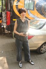 Kalki Koechlin spotted at Mehboob studio in bandra , mumbai (7)_5a9834c21f156.JPG