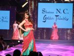 Sandeepa Dhar at Caring With Style Abu Jani Sandeep Khosla & Shaina NC Fashion Show To Raise Funds For Cancer Patient Aid Association (44)_5a9814a3e9b1e.jpg
