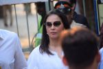 at Sridevi_s Funeral in Mumbai on 28th Feb 2018 (175)_5a97fbdd0207a.jpg