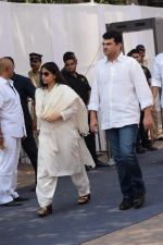 at Sridevi_s Funeral in Mumbai on 28th Feb 2018 (93)_5a97fb2b22729.jpg