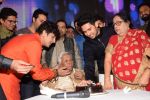 Sonu Nigam at the national honour Padma vibhushan bestowed to guru Ustad Ghulam Mustafa Khan at The Club in Andheri on 5th March 2018 (92)_5a9e338d8f90e.JPG