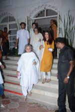 Aishwarya Rai Bachchan, Jaya Bachchan at the Prayer meet for veteran actress shammi in Iskon in juhu, mumbai on 8th March 2018