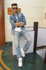 Manish Paul Spotted For Promotion of Film Baa Baaa Black Sheep on 8th March 2018 (17)_5aa2256ad733d.JPG
