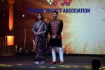 Sonali Bendre, Shreyas Talpade at the Opening Ceremony Of T20 Mumbai Cricket League on 10th March 2018 (7)_5aa51b8ad1de0.jpg