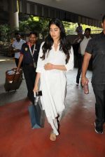 Janhvi Kapoor Spotted At Airport on 27th March 2018 (27)_5abb553329269.JPG