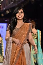 Model walk for Designer Shaina N.C At Bombay Times Fashion Week on 30th March 2018 (64)_5abf41dd79010.JPG