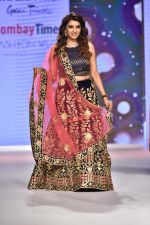 Model walk for Designer Shaina N.C At Bombay Times Fashion Week on 30th March 2018 (72)_5abf41f65b713.JPG