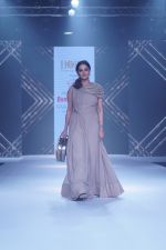 Anita Hassanandani Showstopper For Designer Asif Merchant (Horra) At Bombay Times Fashion Week on 1st April 2018 (20)_5ac243431c7b2.JPG