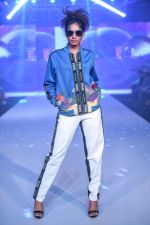 Model walk the ramp for Designer Narendra Kumar At Bombay Times Fashion Week on 1st April 2018 (47)_5ac24da82a4fe.JPG