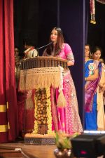 Aishwarya Rai Bachchan Honoured With The Woman Of Substance Title By The Bunt Community on 8th April 2018 (2)_5acb155cecc16.jpg