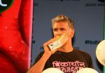 Milind Soman At Launch Of B Natural New Range Of Juices on 9th April 2018 (25)_5acc5d383076d.jpg