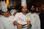 Varun Dhawan promote film October and celebrate the spirit of hotel employees at the staff canteen of Holiday Inn Hotel in andheri, mumbai on 9th April 2018 (10)_5acc55275e21e.JPG