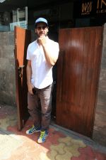 Dino Morea spotted at Indigo in bandra on 12th April 2018 (3)_5ad0543ee8c27.JPG